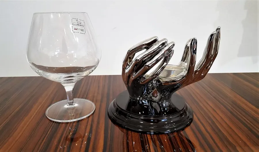 picture 2 Unique Le Mani cognac warmer