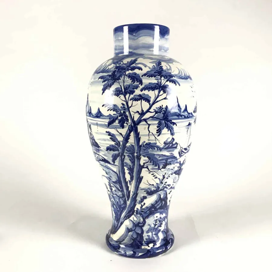 obrazek 2 Ceramiczny wazon 1976 z bogatą dekoracją krajobrazu jeziora z łodziami