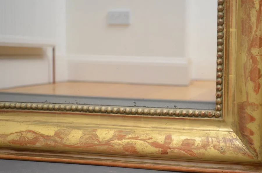 obrazek 7 Atrakcyjne pozłacane XIX-wieczne lustro Giltwood