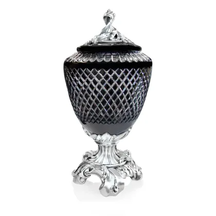 Zdjęcie Stylowy kryształowy i bardzo klasyczny czarny wazon