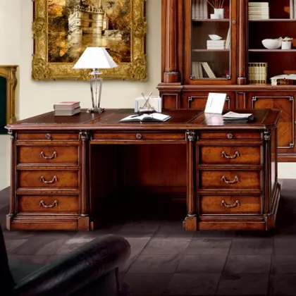 Zdjęcie Klasyczne włoskie biurko z szufladami