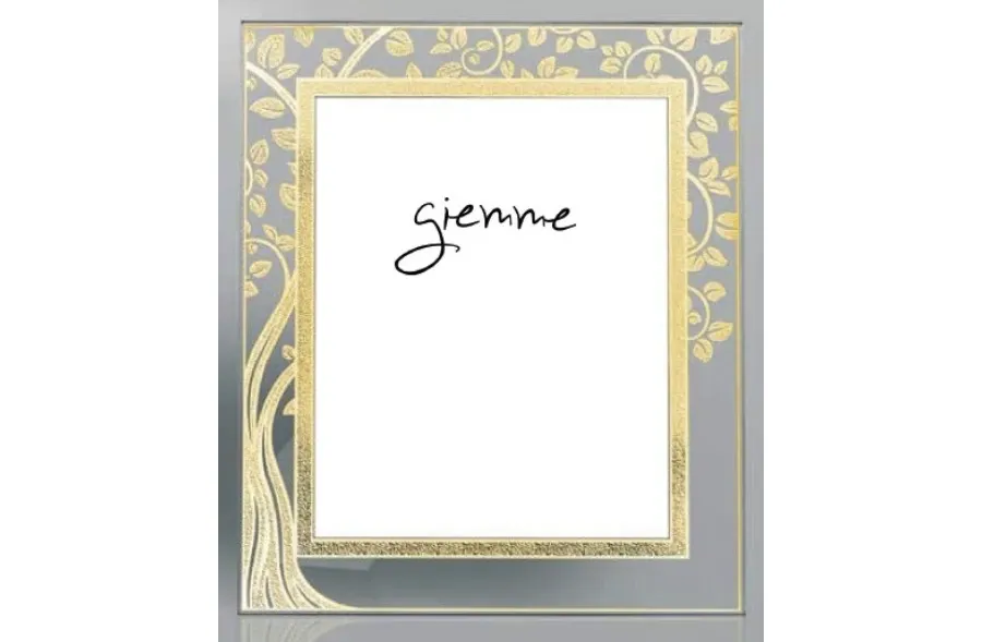 obrazek 1 Złota ramka na zdjęcia 20х25 cm z motywem drzewa