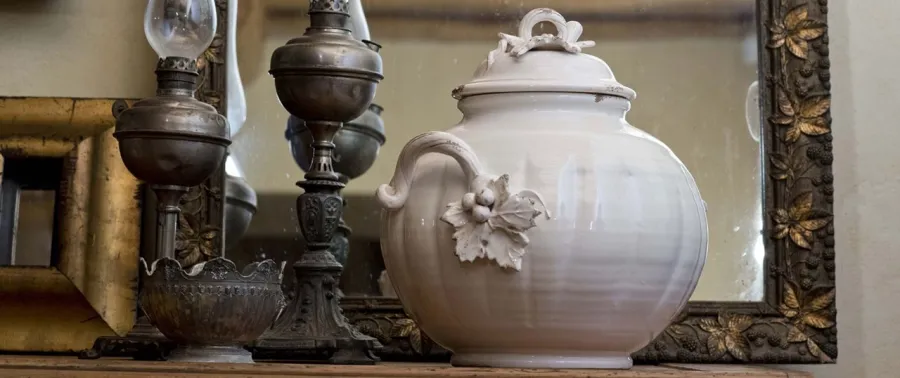 obrazek 4 Wysokiej jakości waza ceramiczna w stylu klasycznym - Virginia Casa