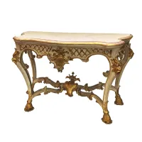 Zdjęcie Antyczna konsola z XVIII