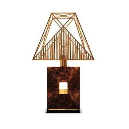 Picture A timeless desk lamp - Porus Studio