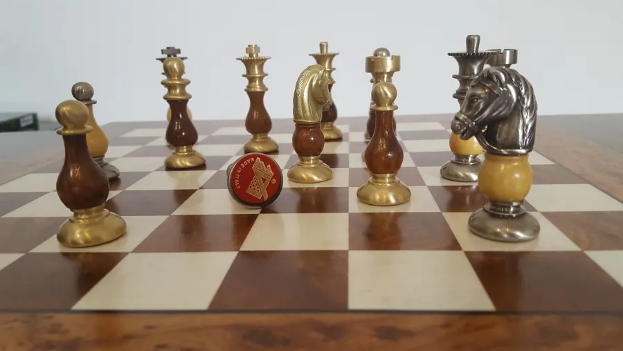picture 4 Exclusive chess set made from wood and brass