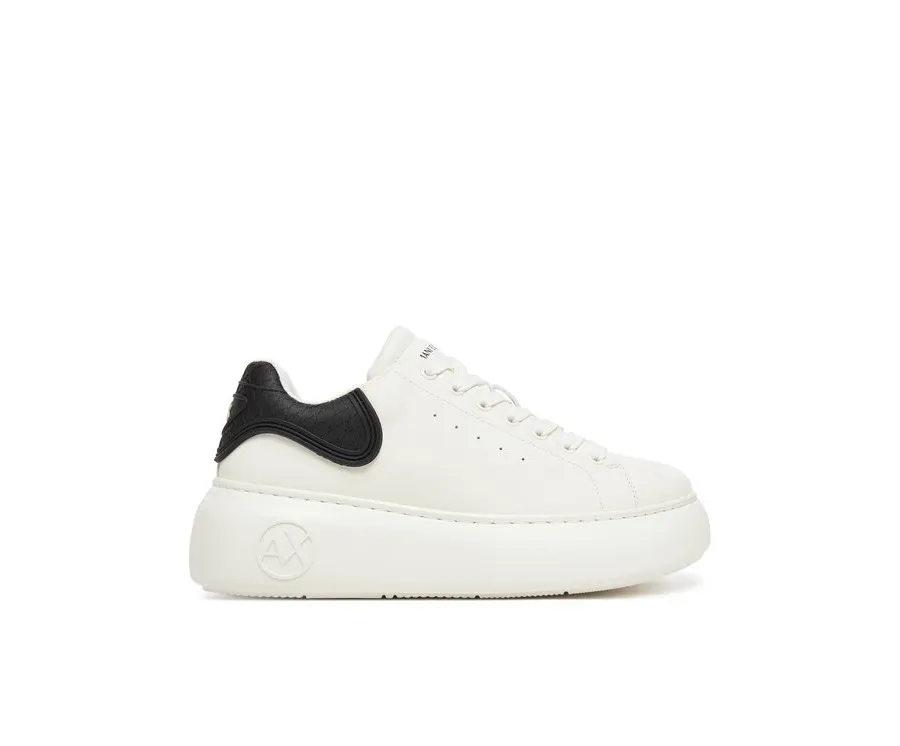 obrazek 1 Armani Exchange Sneakersy XDX188 XV937 N480 Biały