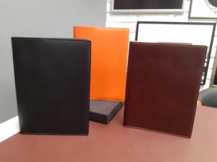 picture 4 Maruse diaries in leather