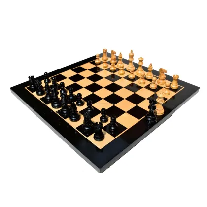 Zdjęcie Niecodzienny lakierowany zestaw szachowy - The Chess Empire