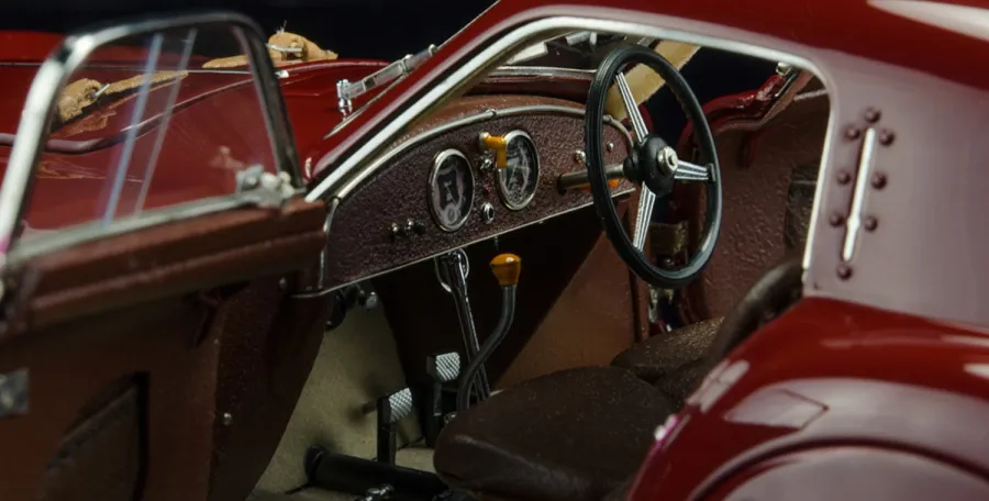 obrazek 2 Auto Alfa Romeo 8C 2900B Speciale Touring Coupe, 1938 skala 1:12