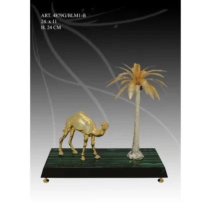 Picture A unique figure of a camel from Italy