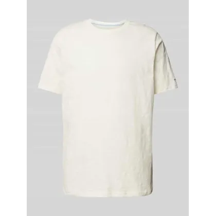 Zdjęcie T-shirt z wyhaftowanym logo