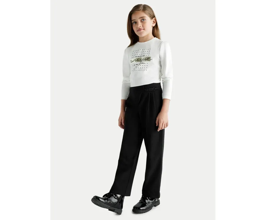 obrazek 1 Mayoral Spodnie materiałowe 7543 Czarny Regular Fit