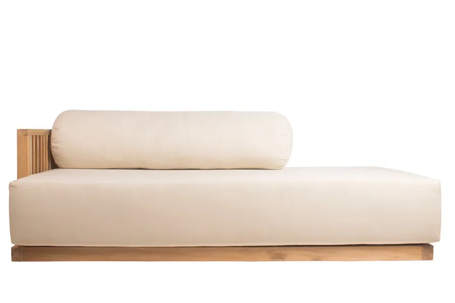 obrazek 1 Piękna stylowa asymetryczna sofa Code z drewna tekowego