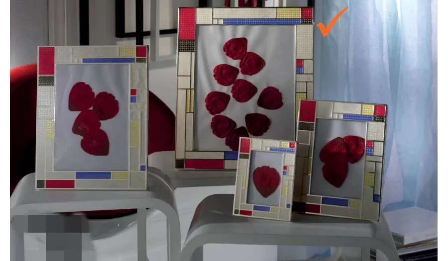 obrazek 1 Elegancka srebrzona i emaliowan ramka na zdjęcia