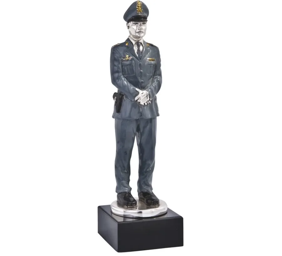 obrazek 1 Statuetka policjanta z bronią