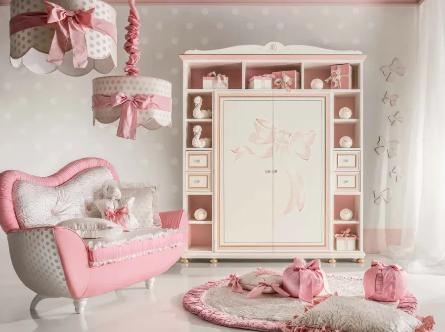 picture 1 Luxurious couch and wardrobe for a girl’s room by Ebanisteria Bacci