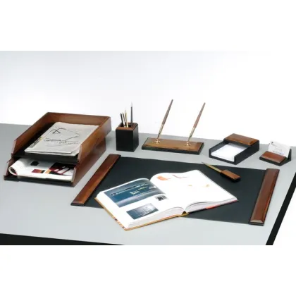 Zdjęcie Ładny zestaw na biurko