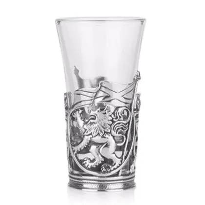 Zdjęcie Kieliszek do shotów z uchwytem z przedstawieniem lwa – stylowy prezent
