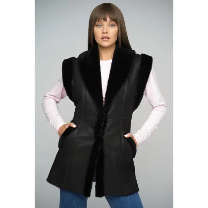 Zdjęcie Damska kamizelka z owczej skóry i dwiema kieszeniami - A&A Vesa