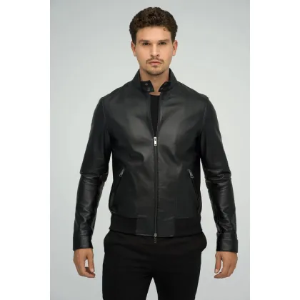 Picture Black men's sheepskin jacket from a Romanian brand