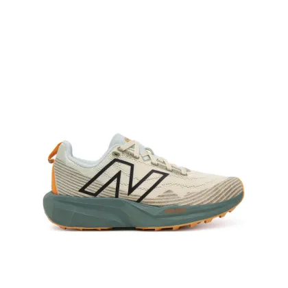 Zdjęcie New Balance Buty do biegania FuelCell Venym WTVNYMD1 Beżowy