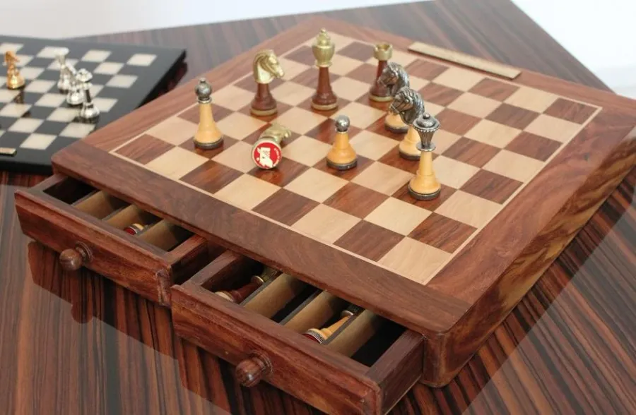 obrazek 3 Plansza szachownicy z szufladkami na figury G445