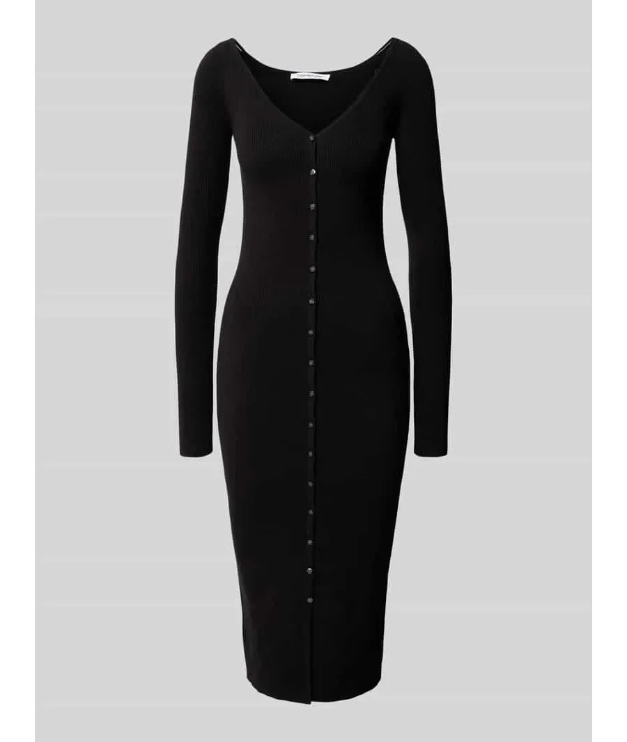 obrazek 1 Sukienka o długości do kolan z listwą guzikową na całej długości