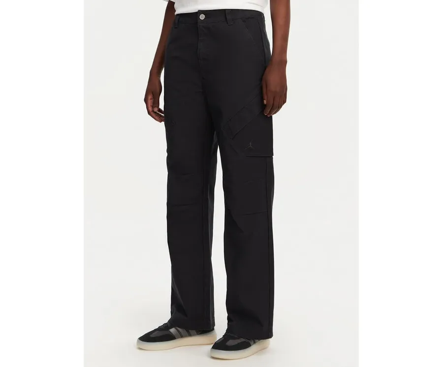 obrazek 1 Nike Spodnie materiałowe FV7098 Czarny Regular Fit