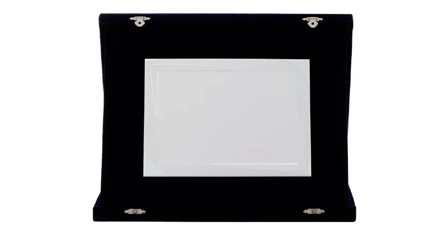 picture 1 Plate in a gift box with engraving - Astra Argenti