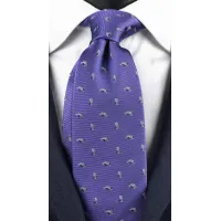 Zdjęcie Jedwabny, elegancki, fioletowy krawat w ryby