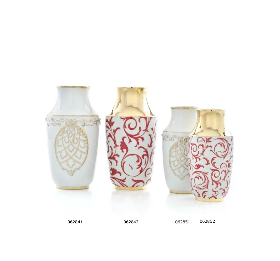 obrazek 2 Elegancki porcelanowy wazon z roślinnym zdobieniem