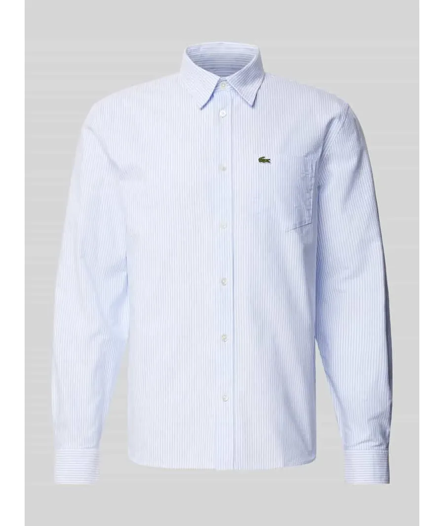obrazek 1 Koszula casualowa o kroju regular fit z naszywką z logo