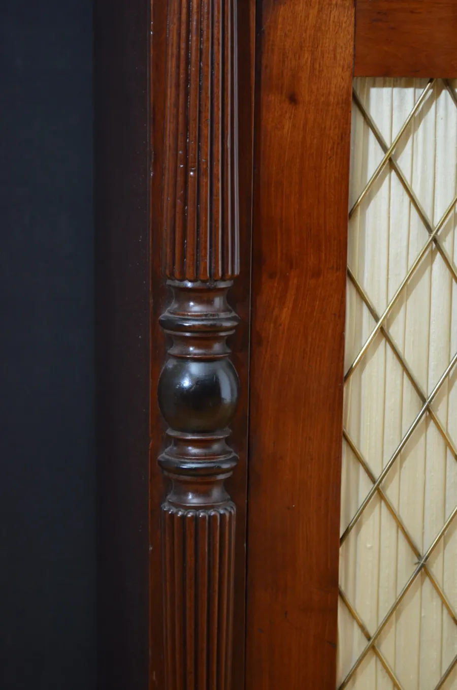 obrazek 13 Wyjątkowy duży regał regencyjny na książki - antyk