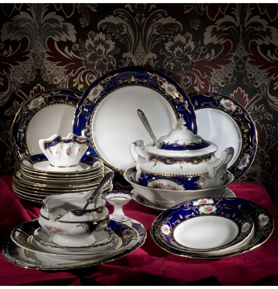 obrazek 2 Luksusowa klasyczna 25-częściowa zastawa obiadowa z porcelany zdobiona motywem róż – Leander