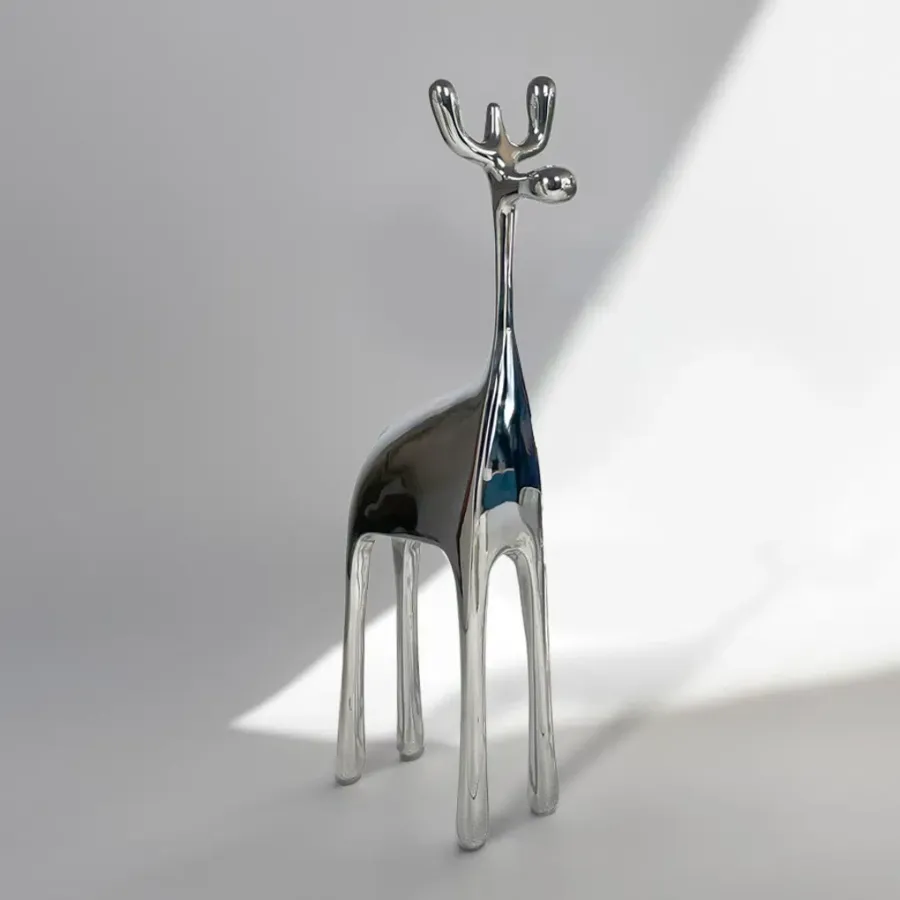 obrazek 3 Minimalistyczna figurka jelenia