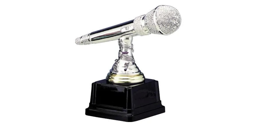 picture 1 Figurine with a microphone - Astra Argenti