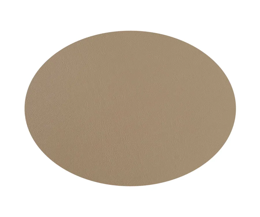obrazek 2 Duża owalna podkładka stołowa 47,5x35 cm ze skóry w kolorze cappuccino i czekoladowym