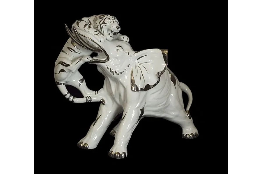 picture 1 Fascinating figure of tiger fighting with elephant