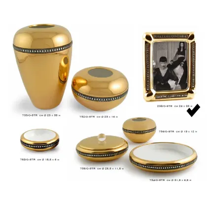 Picture Beautiful, richly decorated ceramic photo frame - Bruno Costenaro