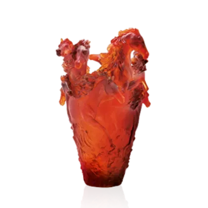 Zdjęcie Niepowtarzalny wazon zdobiony motywem koni – marka Daum