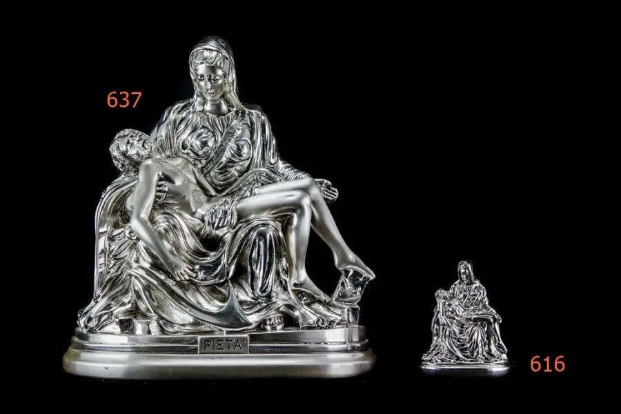 obrazek 1 Zajwiskowa figura Pieta Michała Anioła