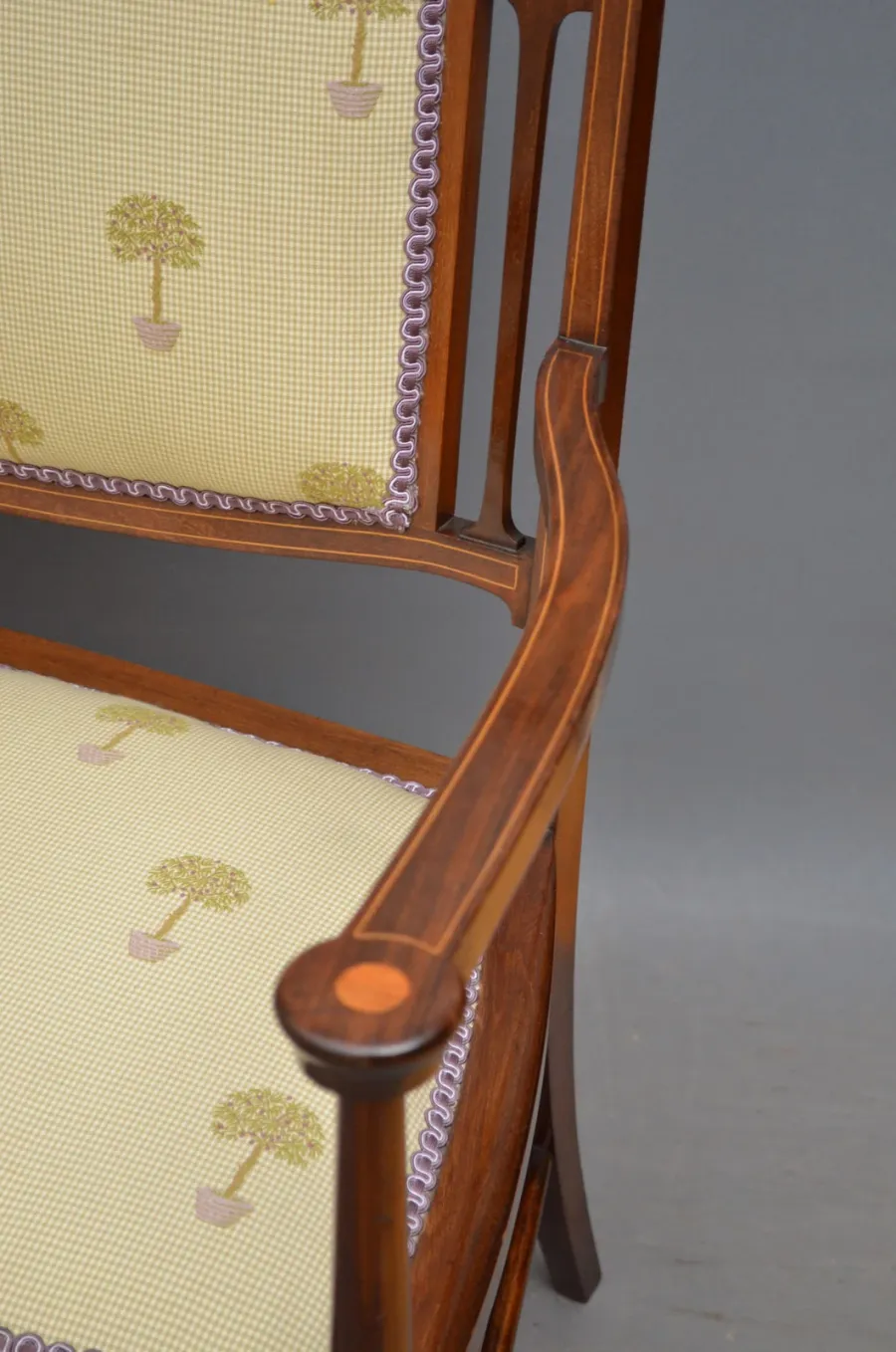 obrazek 5 Stylowa mahoniowa sofa w stylu secesyjnym z łukowatym oparciem - antyk