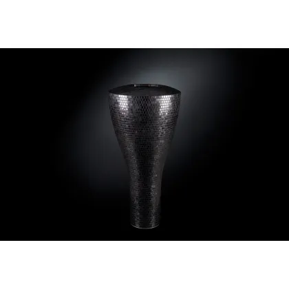 Picture A minimalist Italian vase in a classic shape