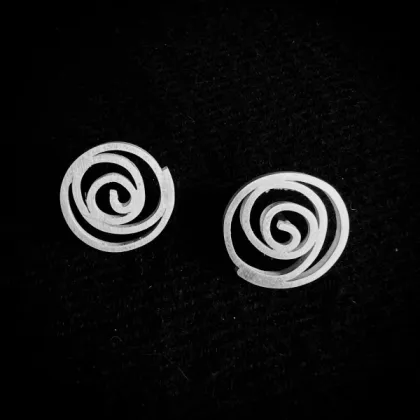 Zdjęcie Eleganckie kolczyki matowe różowe - wyjątkowy prezent z okazji rocznicy