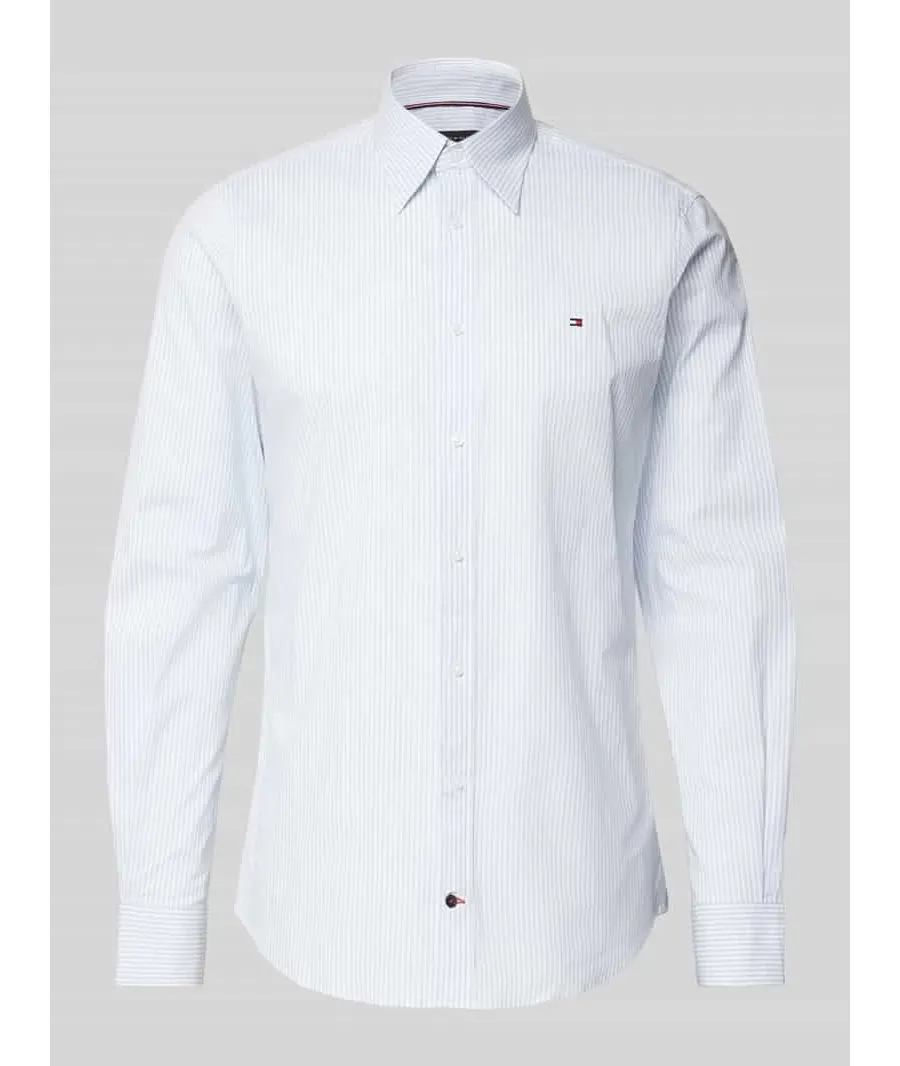 obrazek 1 Koszula biznesowa o kroju slim fit z kołnierzykiem typu kent