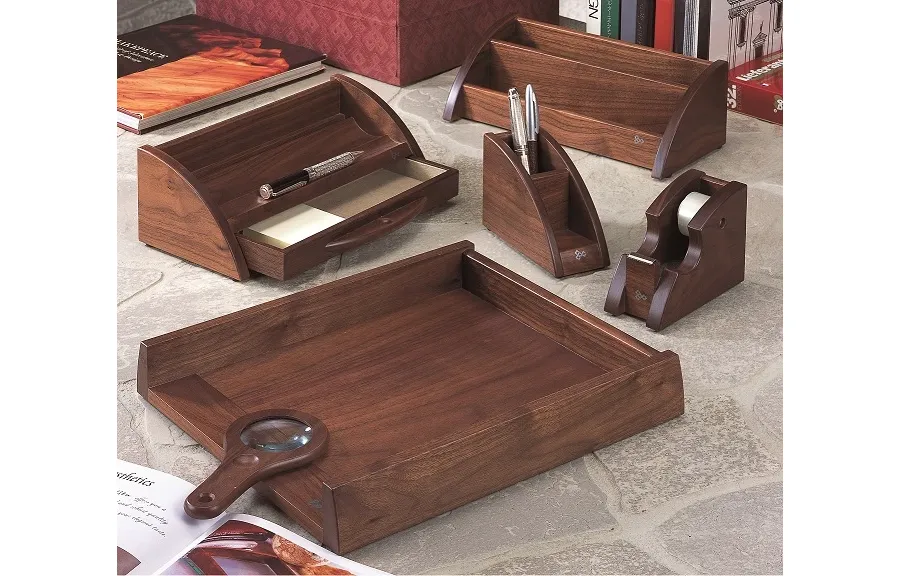 picture 1 Desk Set 