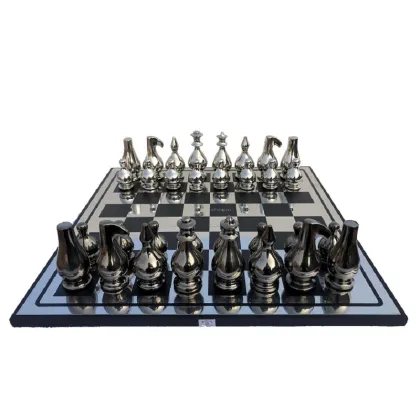Zdjęcie Elegancki zestaw szachowy idealny na prezent - The Chess Empire