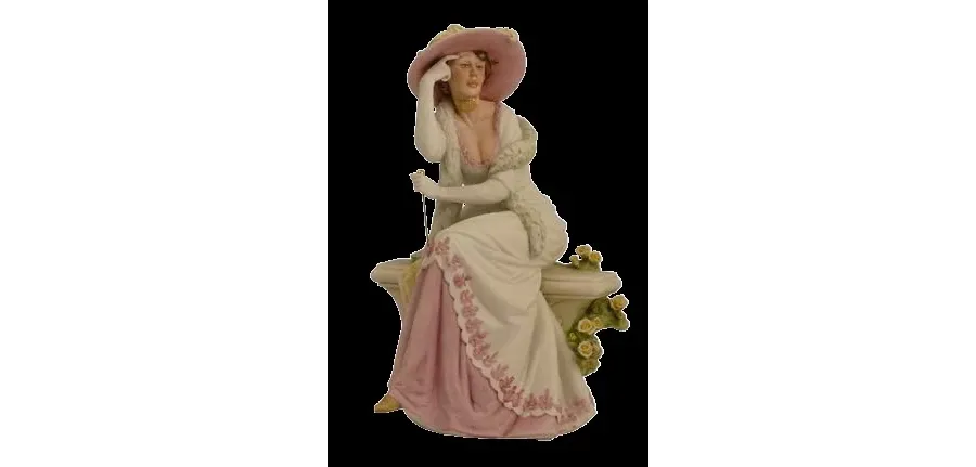 obrazek 1 Porcelanowa Odetta - figurka do apartamentu