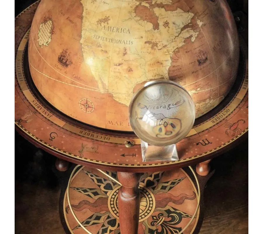 picture 4 Zoffoli Aria 40 cm White/Metalic floorstanding globe 